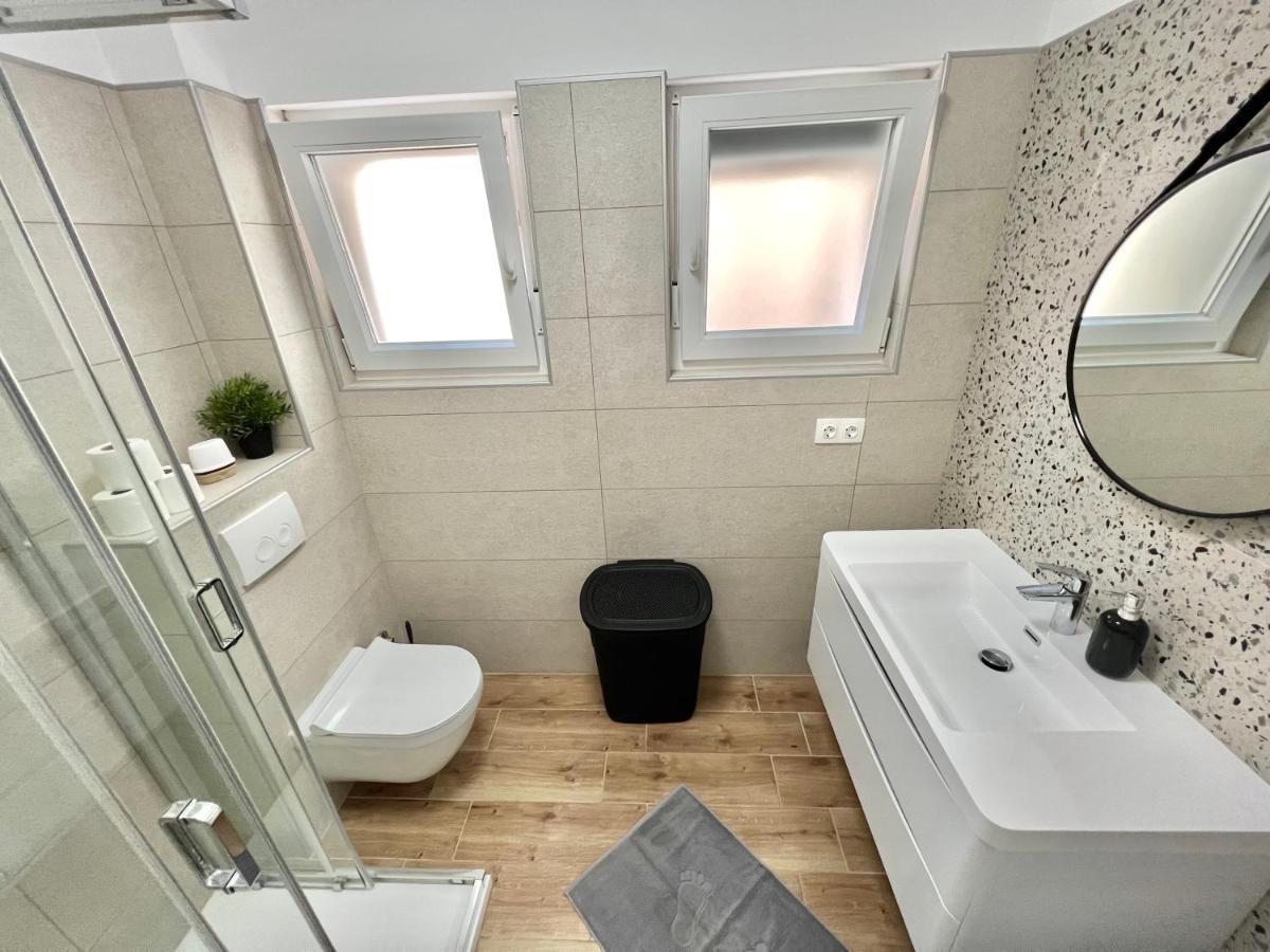 Fantasia Del Mare Apartment And Rooms Dramalj Dış mekan fotoğraf