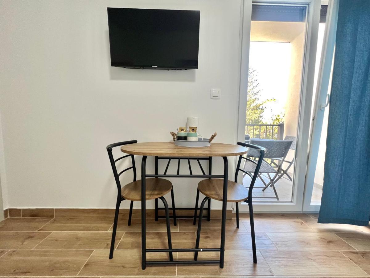 Fantasia Del Mare Apartment And Rooms Dramalj Dış mekan fotoğraf