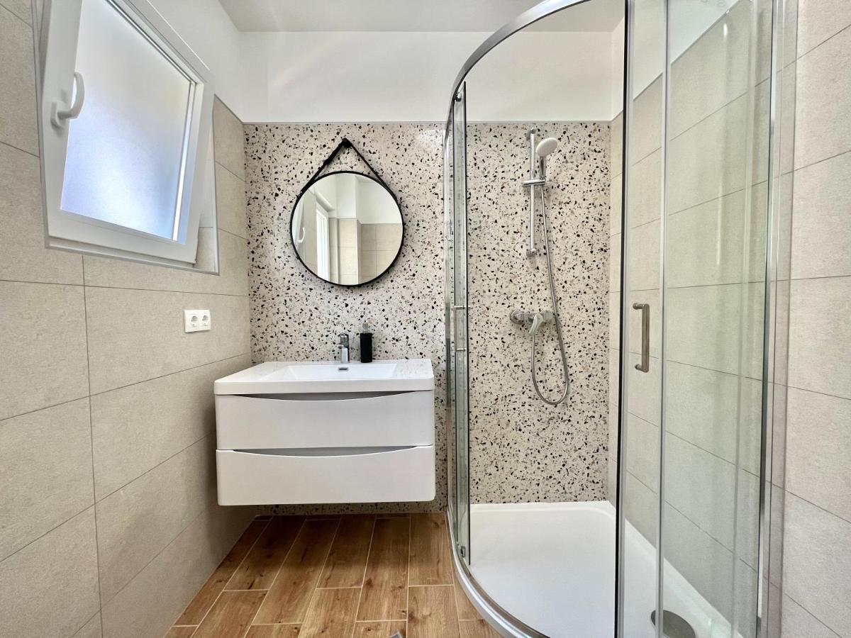 Fantasia Del Mare Apartment And Rooms Dramalj Dış mekan fotoğraf