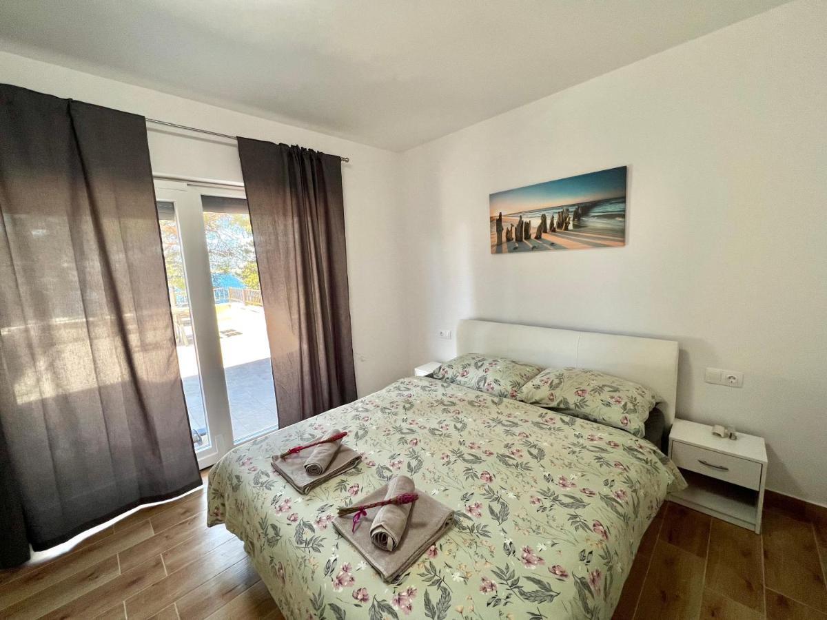 Fantasia Del Mare Apartment And Rooms Dramalj Dış mekan fotoğraf