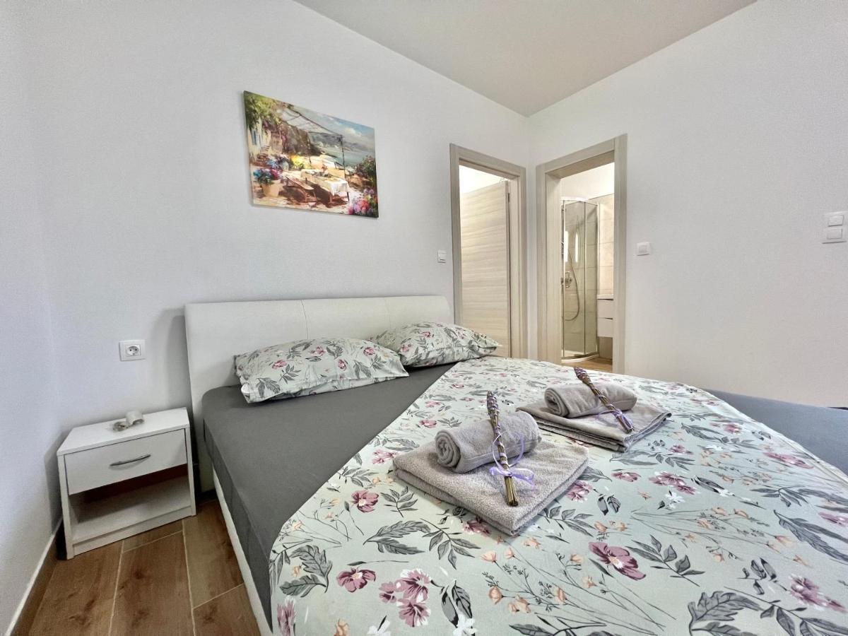 Fantasia Del Mare Apartment And Rooms Dramalj Dış mekan fotoğraf